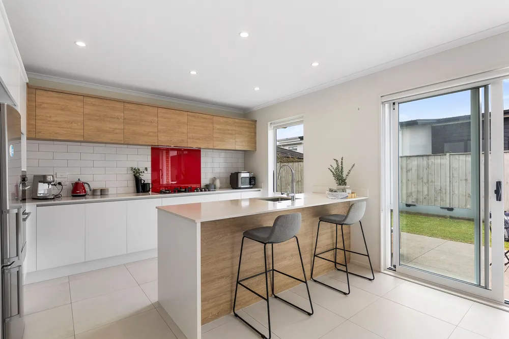Photos of 21 Waituarua Drive