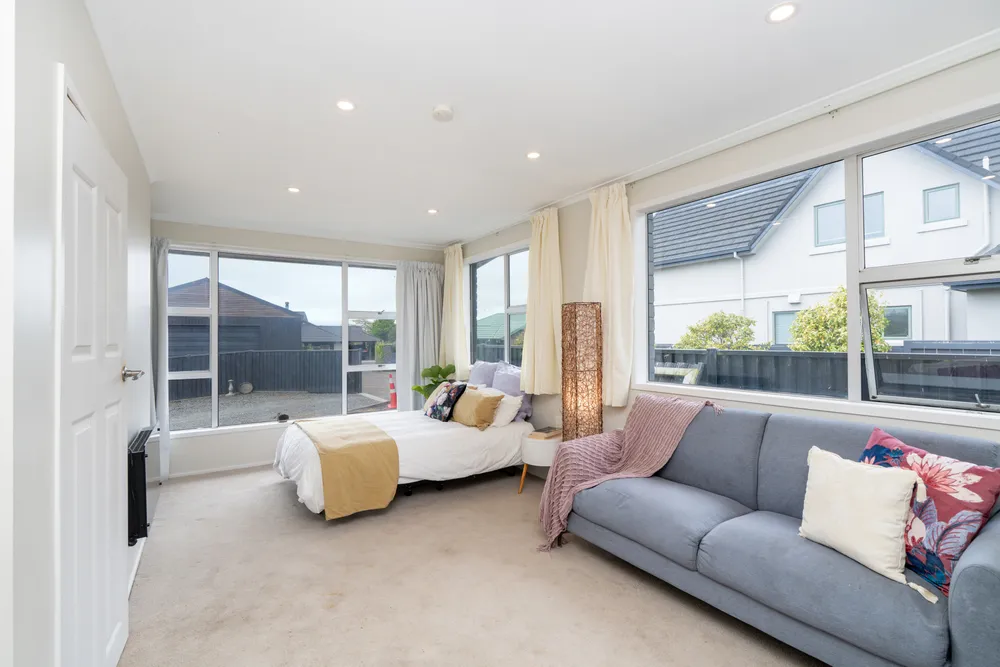 Photos of 170 Moana Street