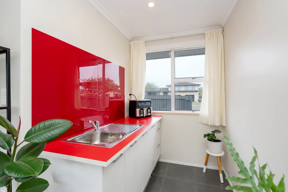 Photos of 170 Moana Street