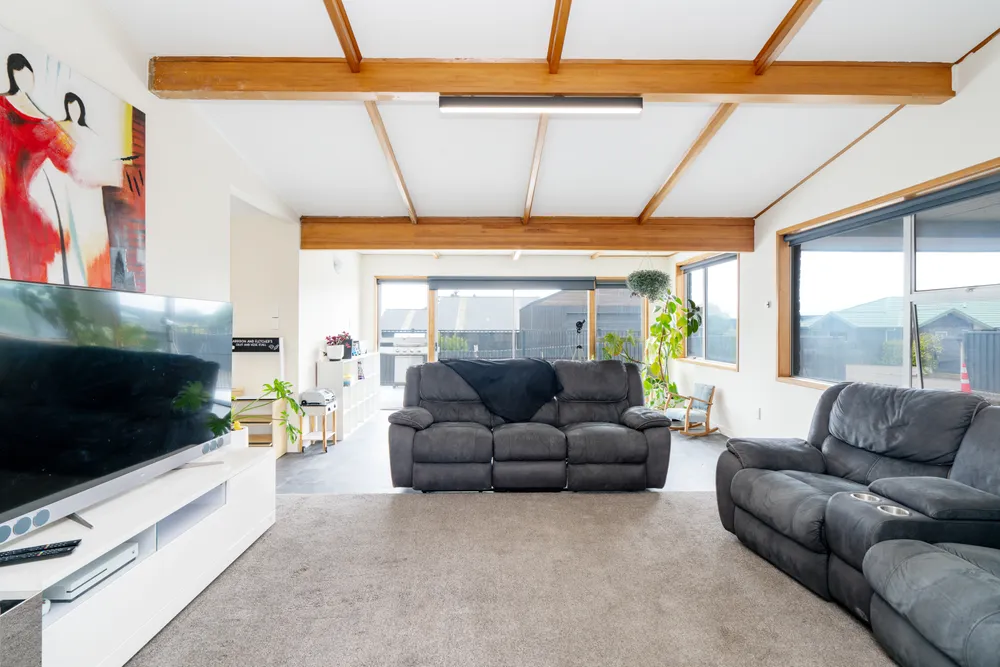 Photos of 170 Moana Street