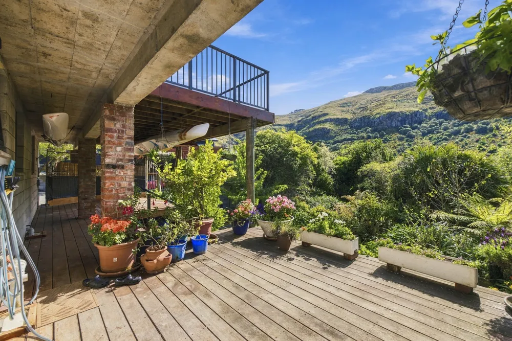 Photos of 137 Sumnervale Drive