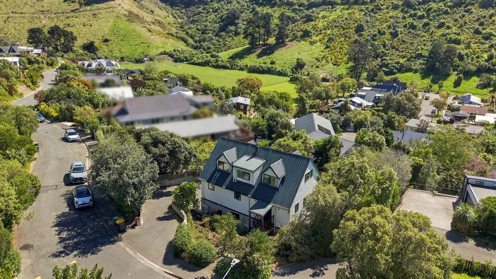 Photos of 137 Sumnervale Drive