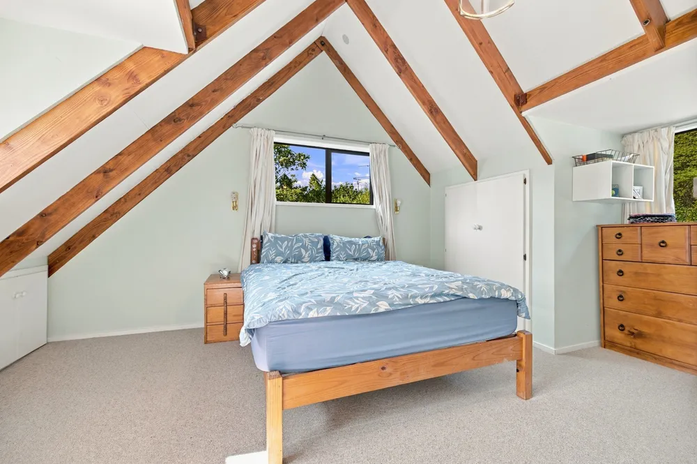 Photos of 137 Sumnervale Drive