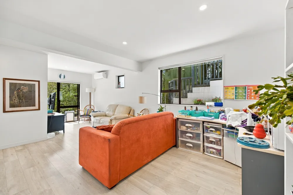Photos of 137 Sumnervale Drive