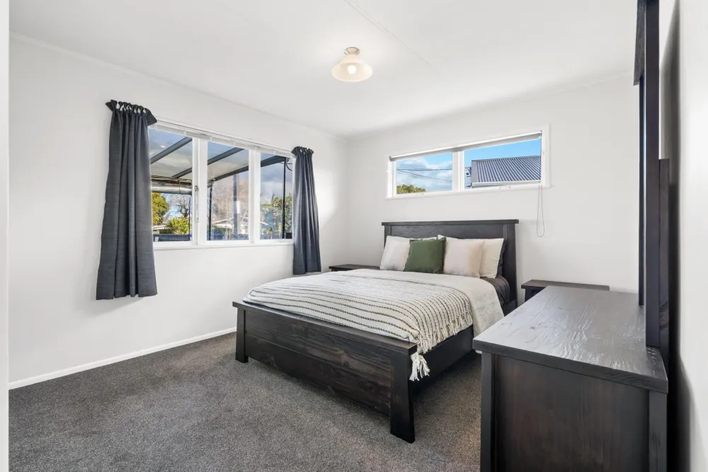 Photos of 31 Korau Road