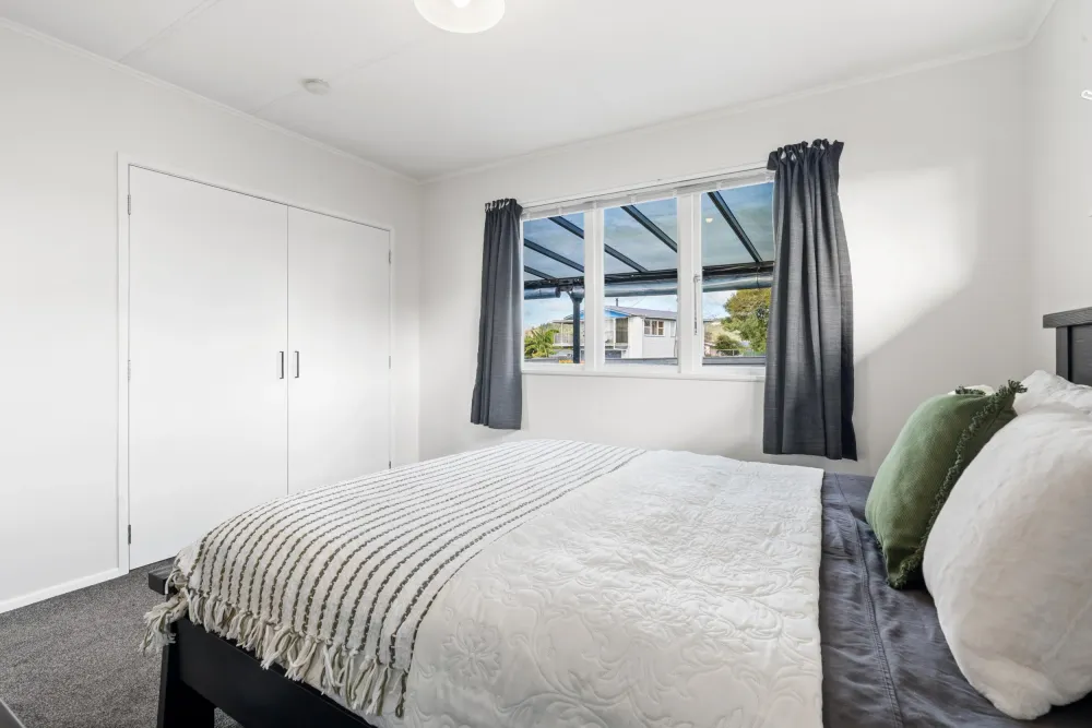 Photos of 31 Korau Road