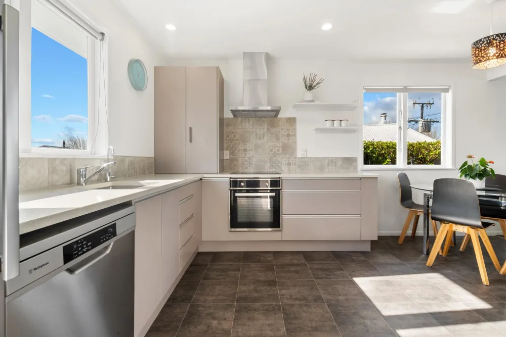Photos of 31 Korau Road