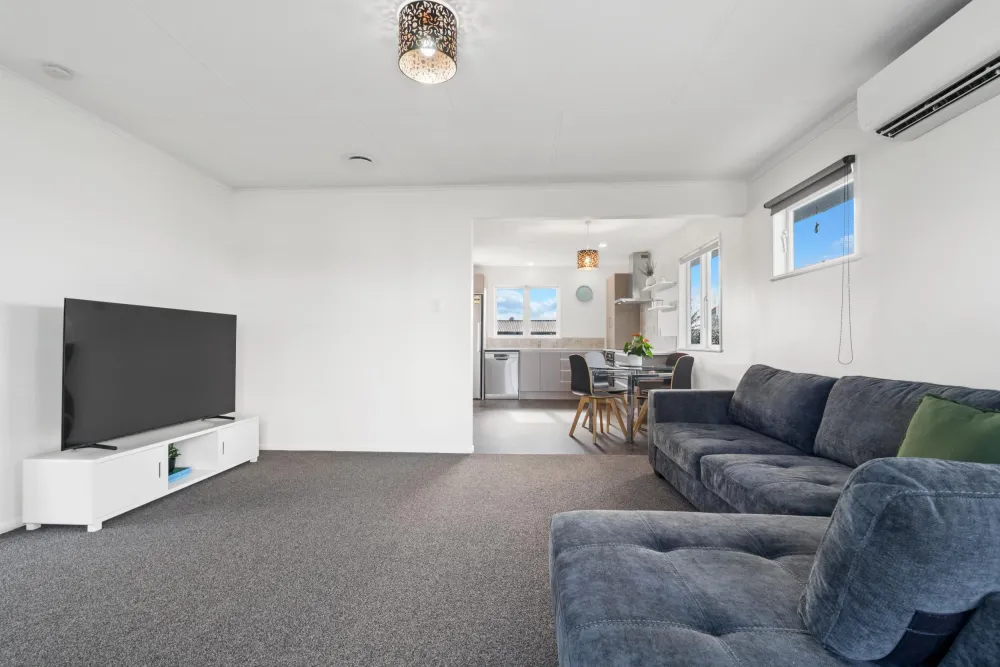 Photos of 31 Korau Road