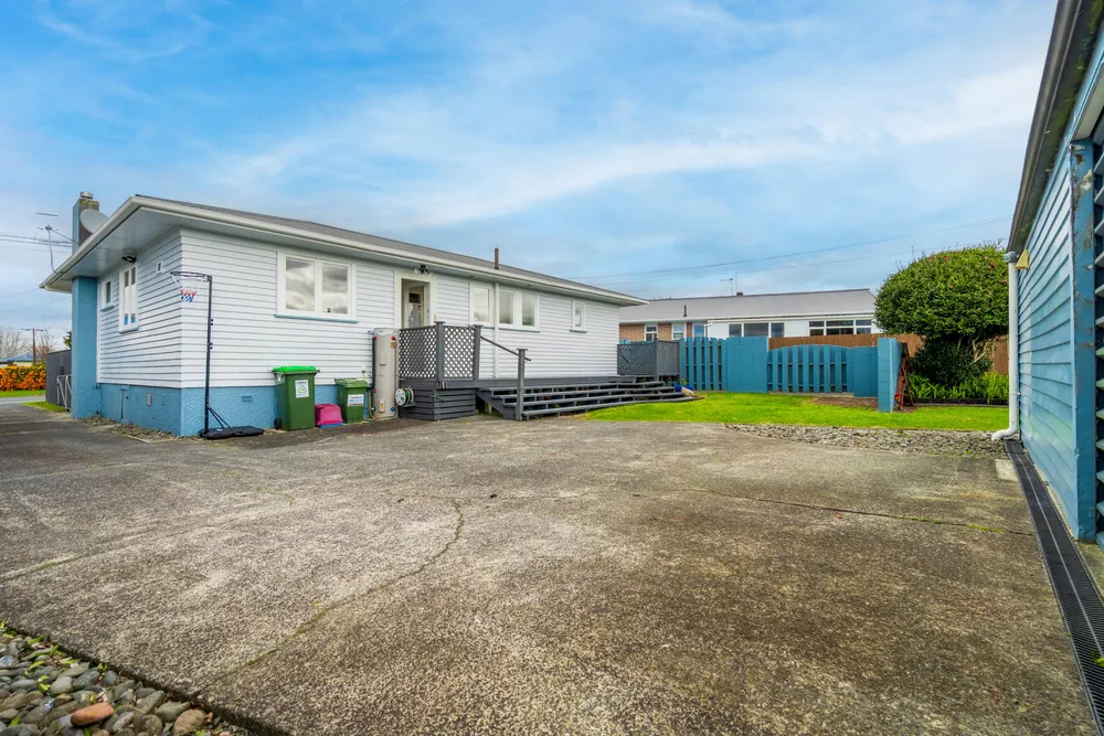 Photos of 31 Korau Road