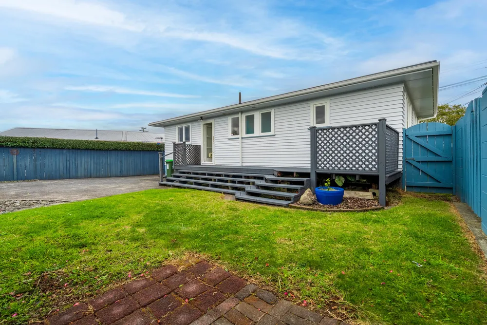 Photos of 31 Korau Road