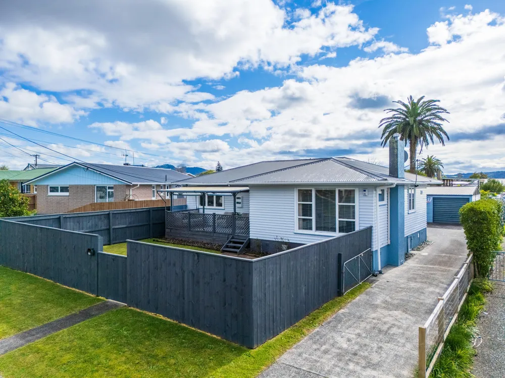 Photos of 31 Korau Road