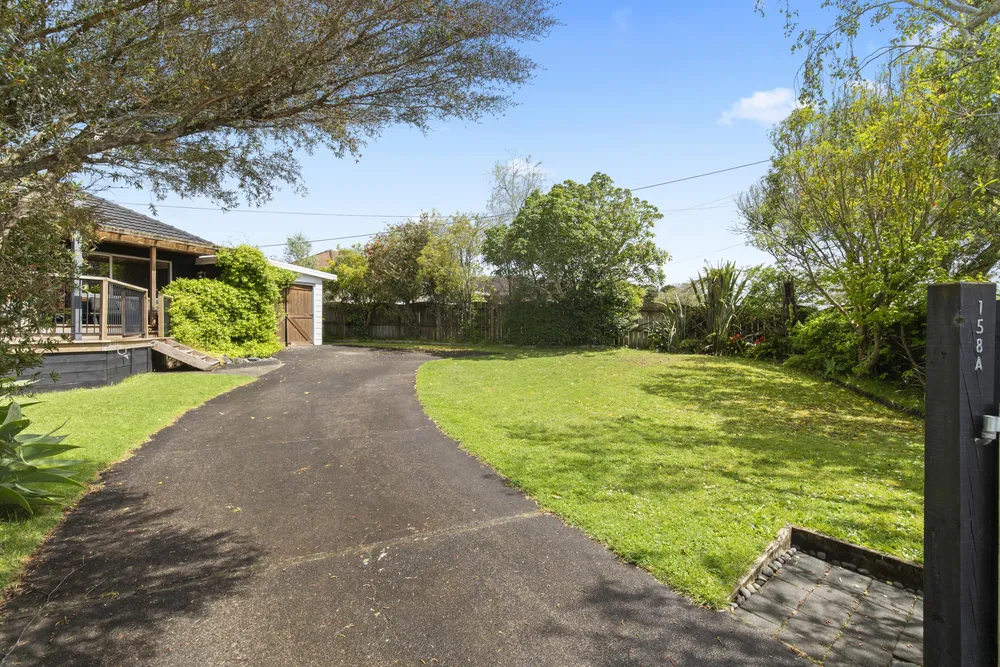 Photos of 158A Kitchener Road