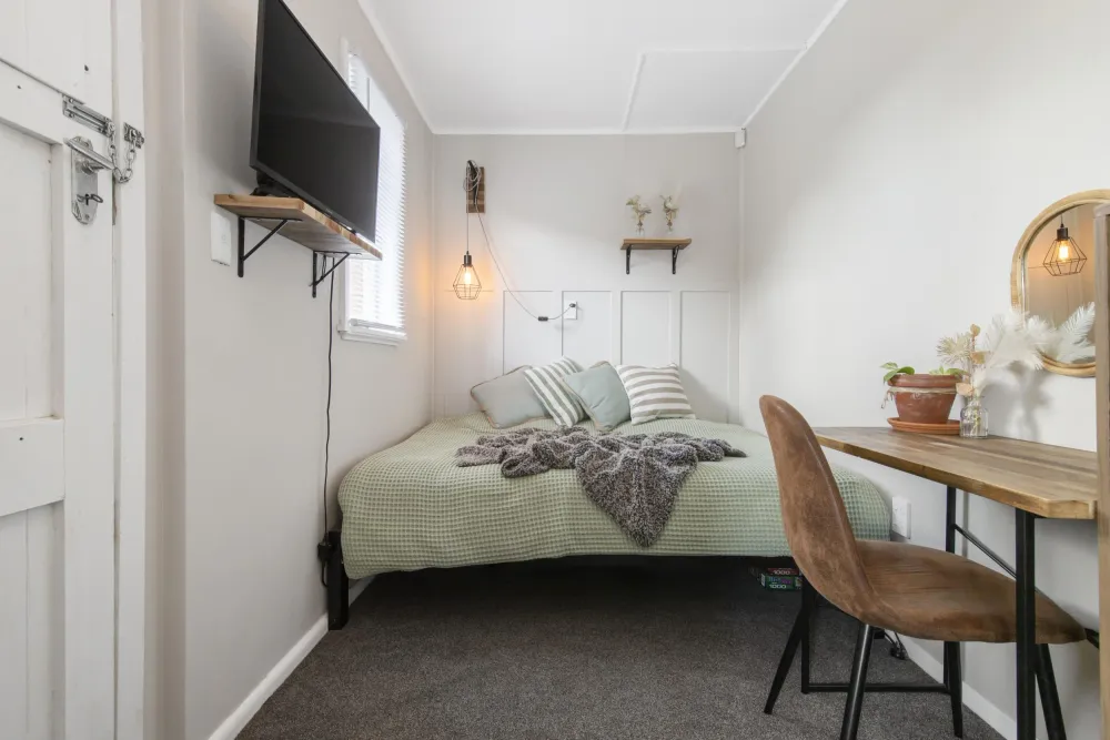 Photos of 158A Kitchener Road