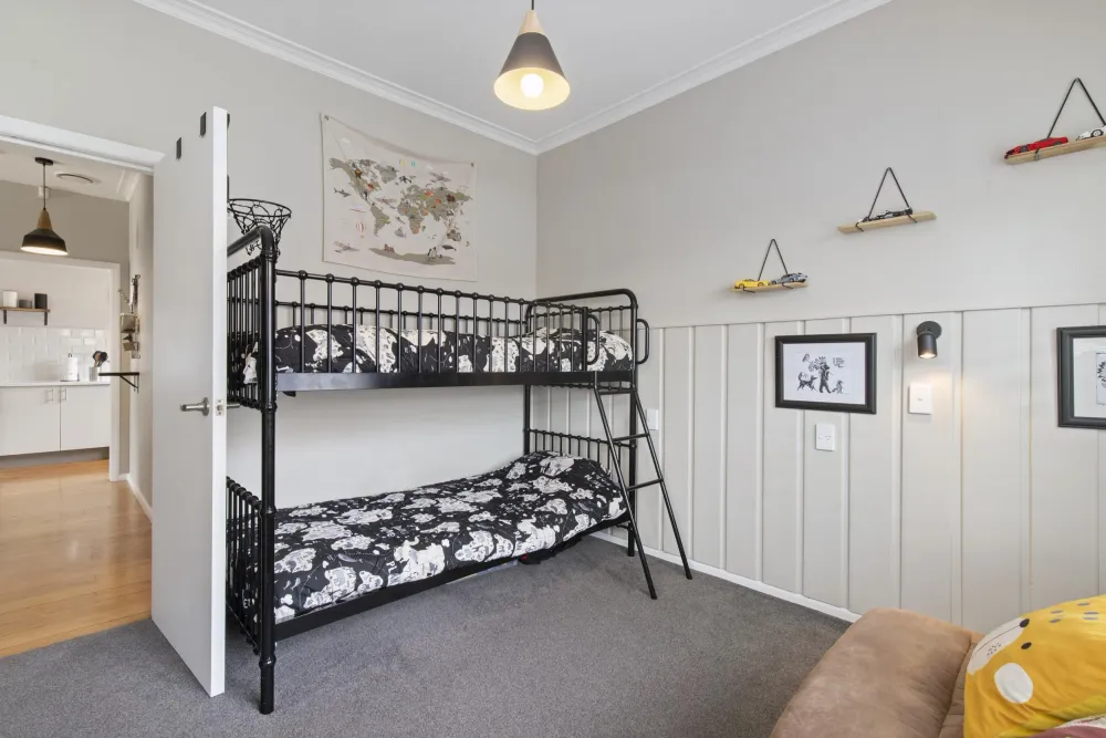 Photos of 158A Kitchener Road