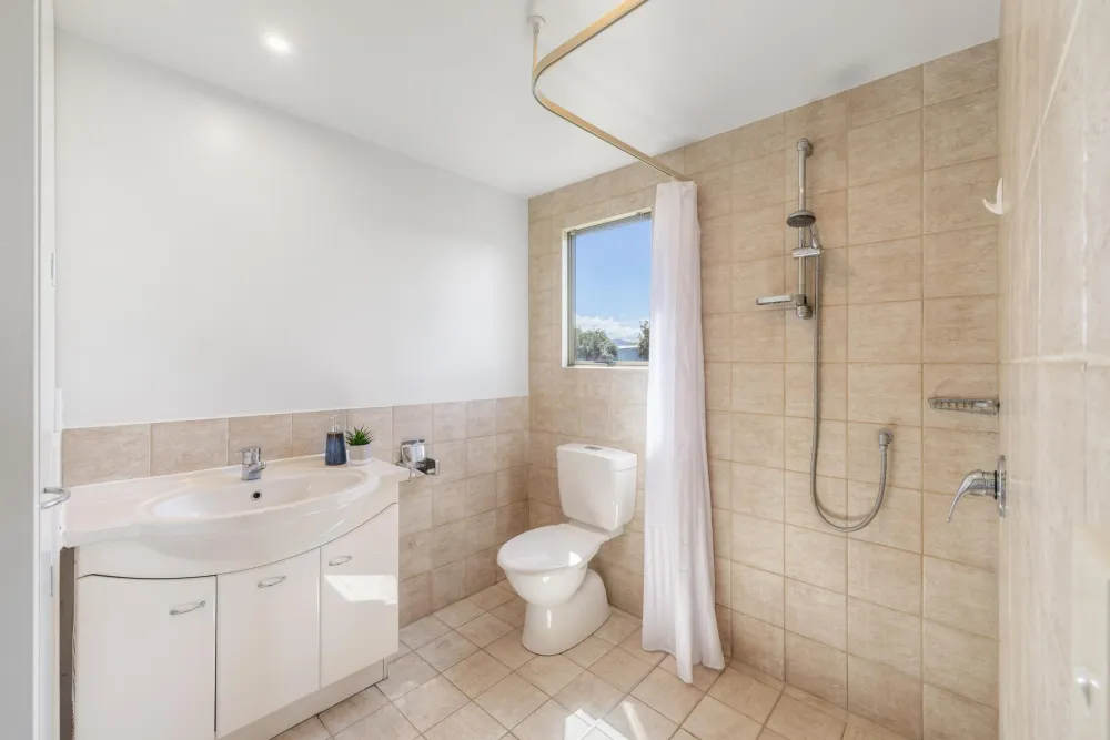Photos of 112 Vickerman Street