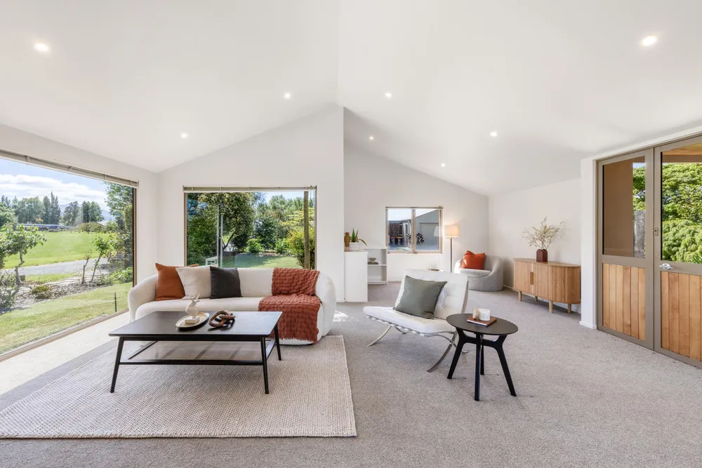 Photos of 112 Vickerman Street