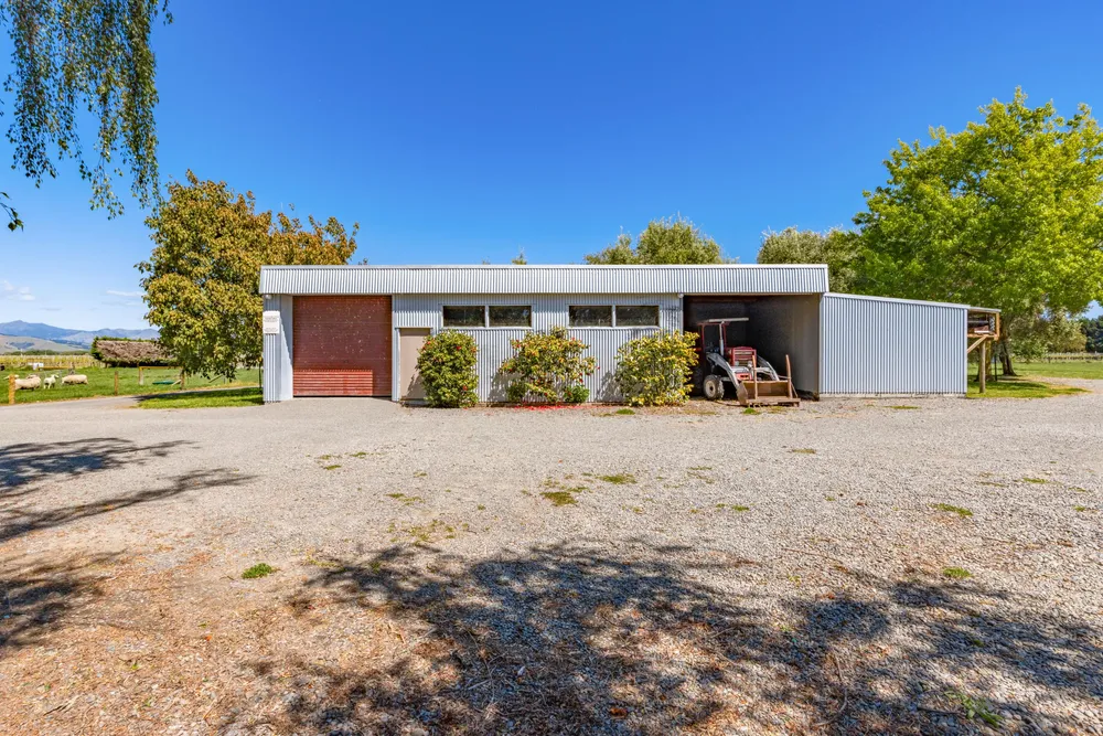 Photos of 112 Vickerman Street
