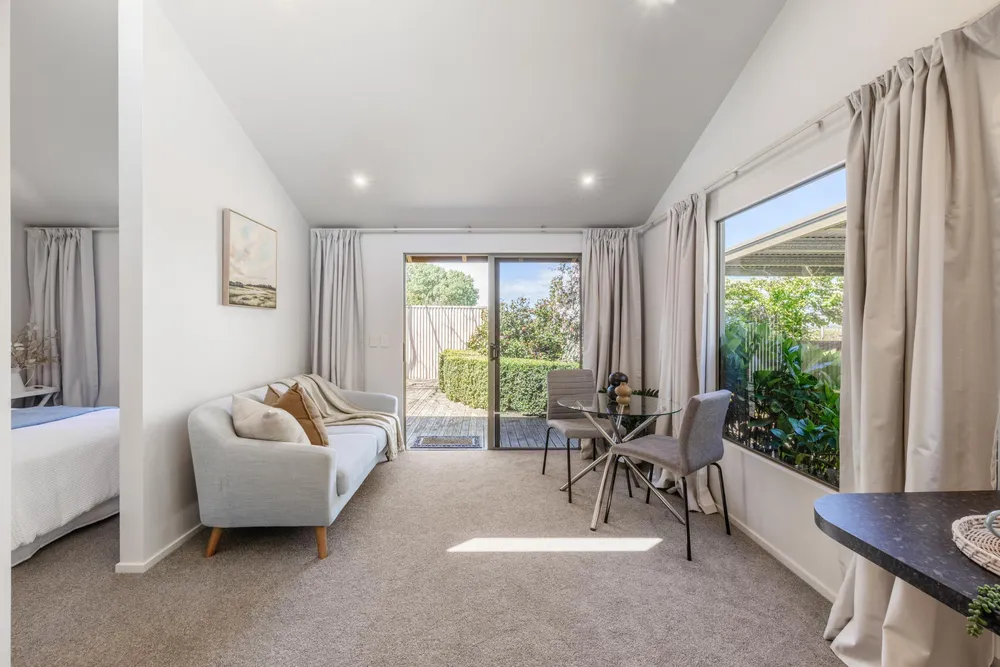 Photos of 112 Vickerman Street