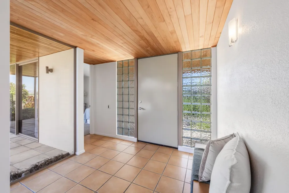Photos of 112 Vickerman Street