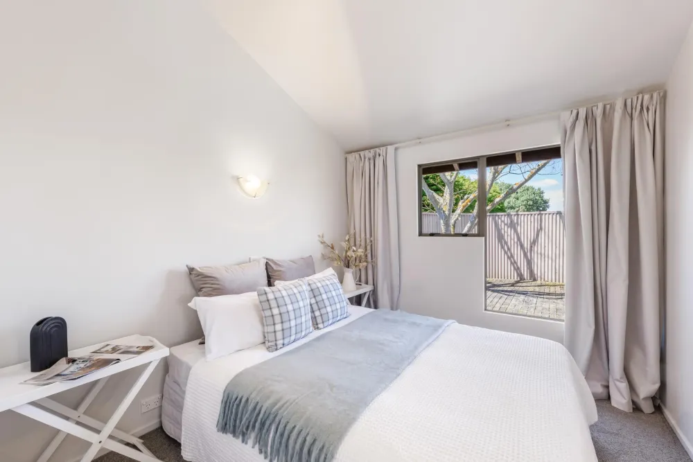 Photos of 112 Vickerman Street