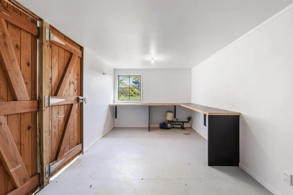 Photos of 112 Vickerman Street