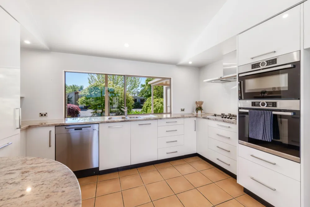 Photos of 112 Vickerman Street