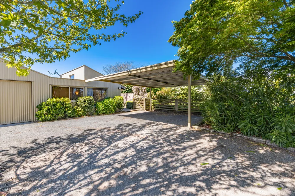 Photos of 112 Vickerman Street