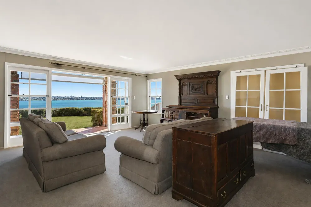 Photos of 330 Maungatapu Road