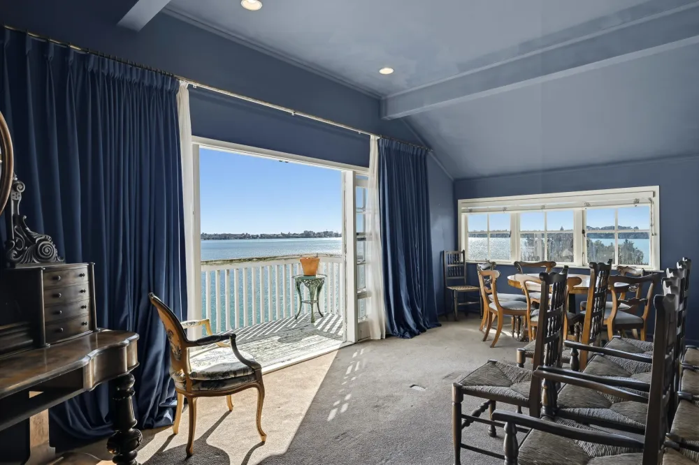 Photos of 330 Maungatapu Road