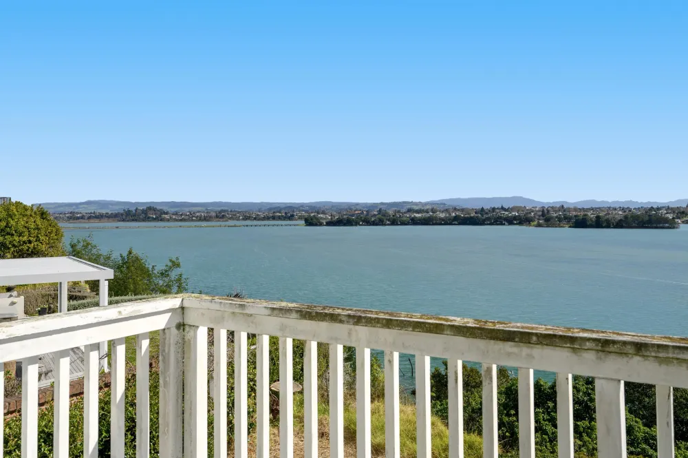 Photos of 330 Maungatapu Road