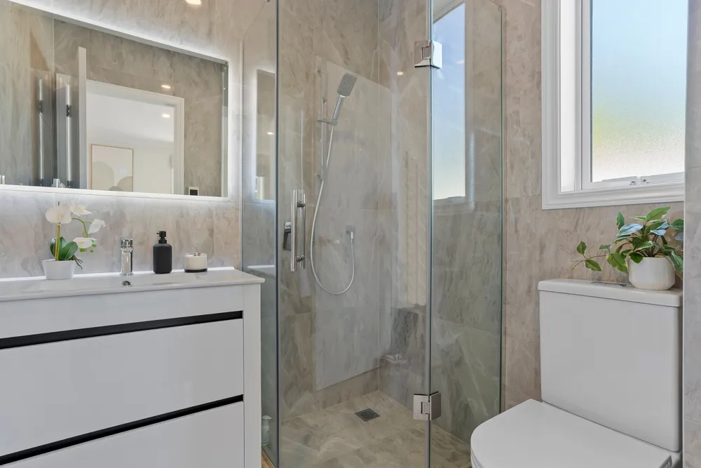 Photos of 1158C New North Road