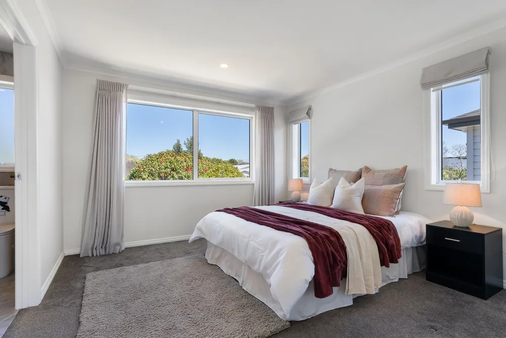 Photos of 1158C New North Road