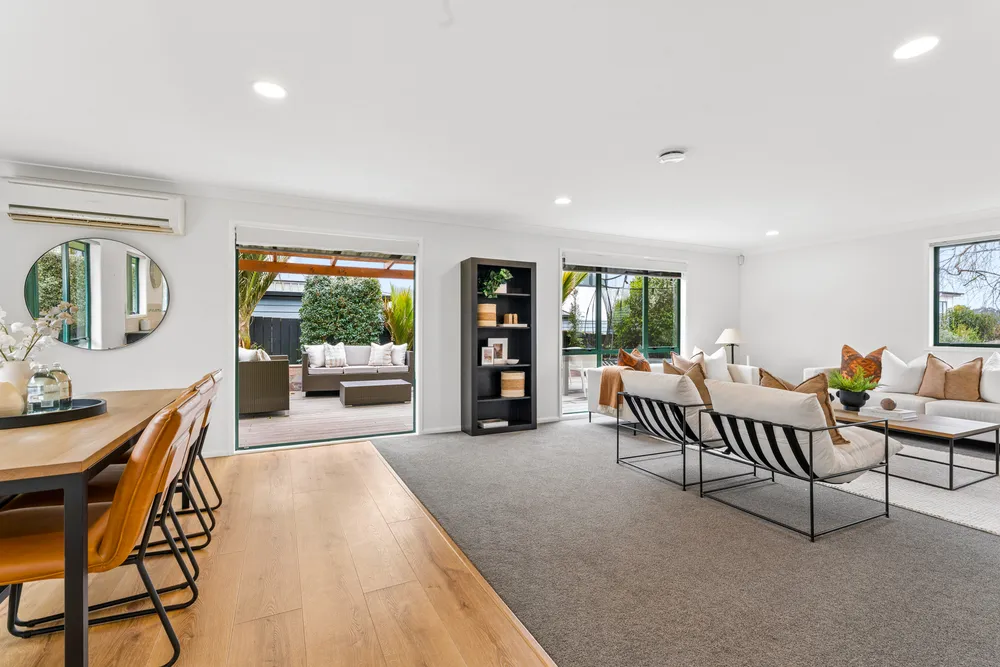 Photos of 12 Wentworth Park