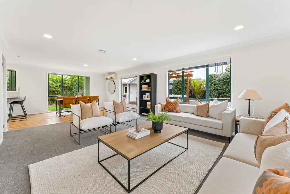 Photos of 12 Wentworth Park