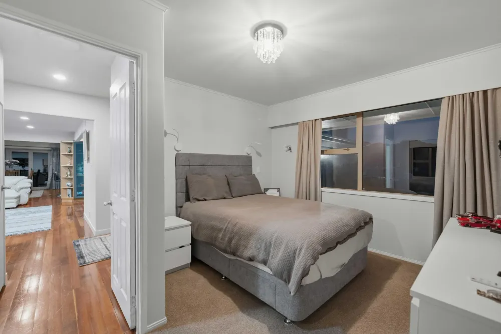 Photos of 160 Jamieson Road