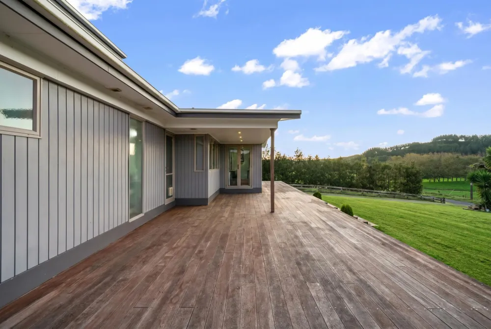 Photos of 160 Jamieson Road