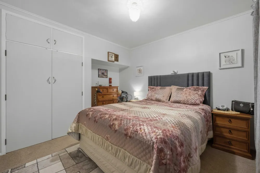 Photos of 160 Jamieson Road