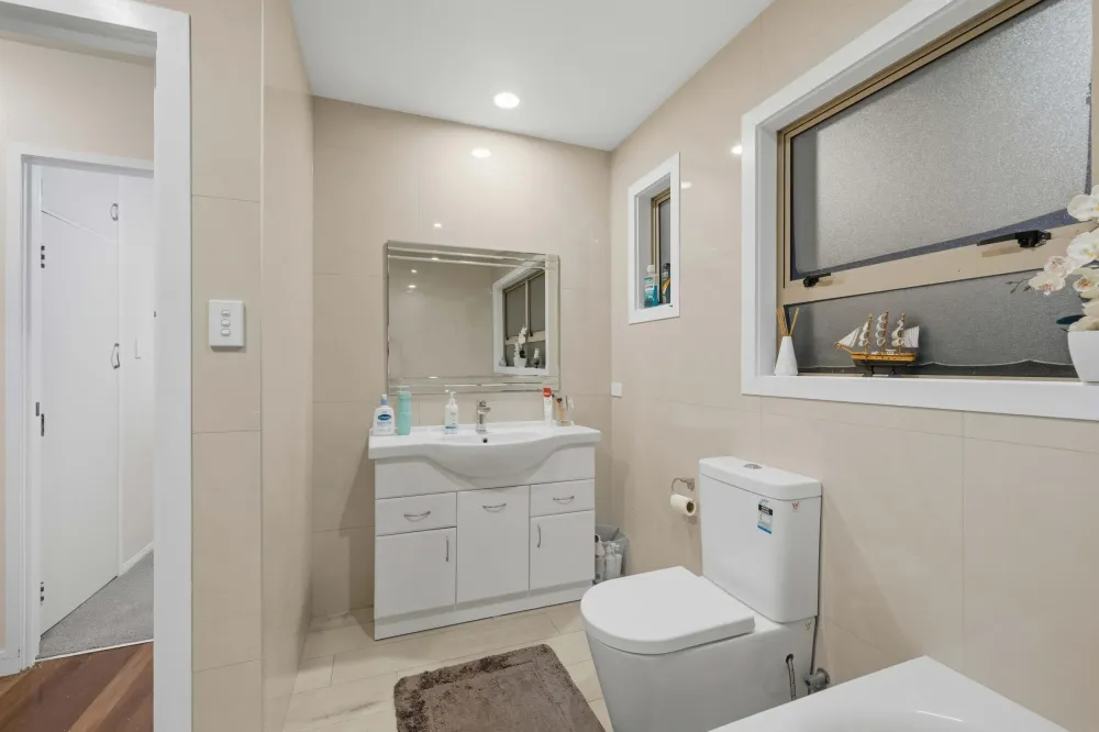 Photos of 160 Jamieson Road