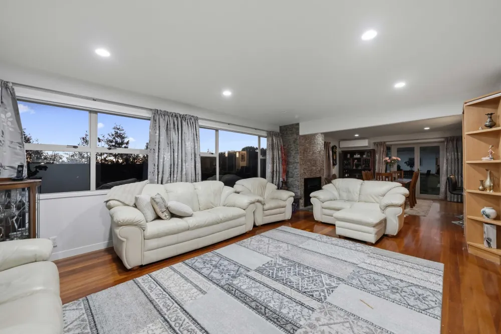 Photos of 160 Jamieson Road