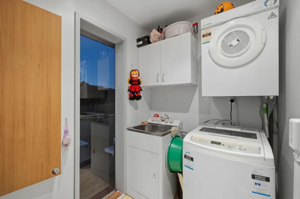 Photos of 160 Jamieson Road