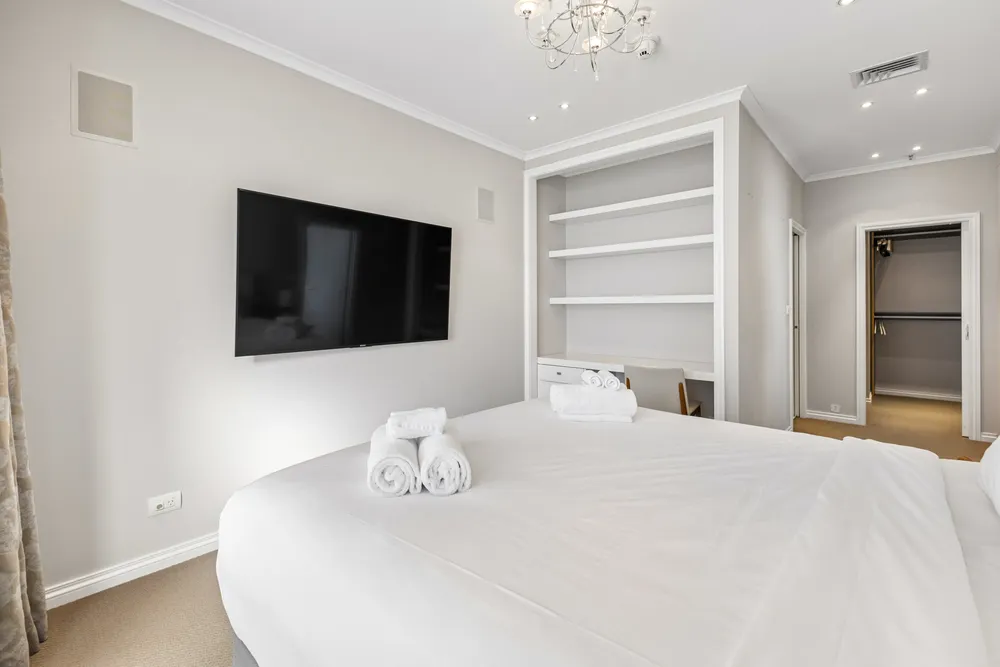 Photos of 2703/8 Albert Street