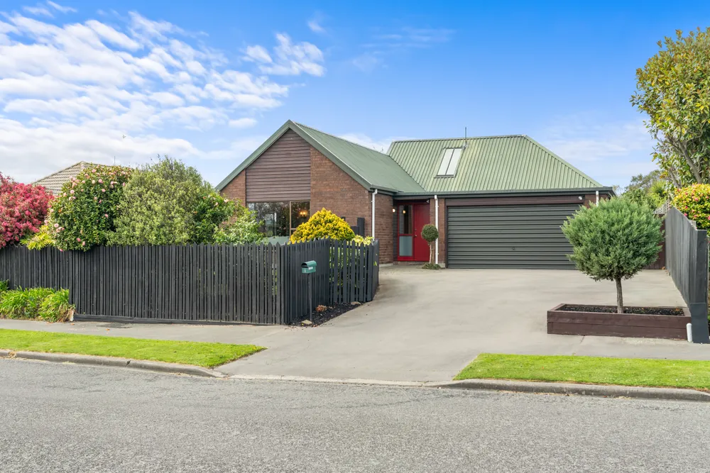 Photos of 6 Westgrove Avenue
