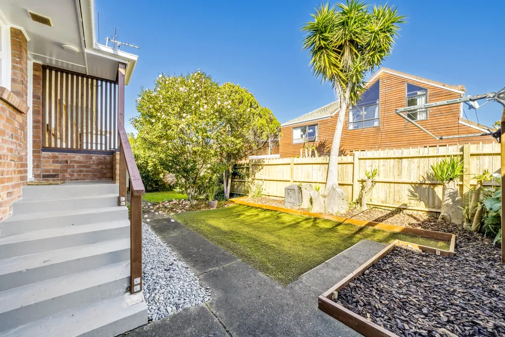 Photos of 2/17 Dominion Street