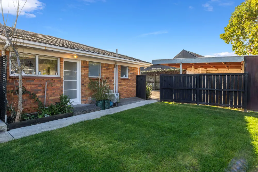 Photos of 2/50 Rutland Road