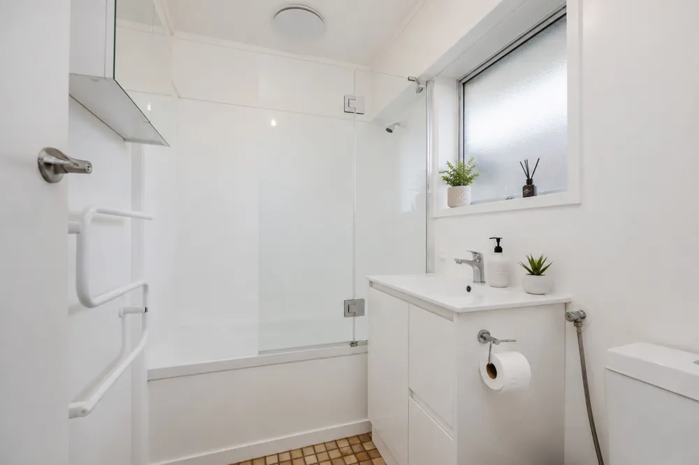 Photos of 2/50 Rutland Road