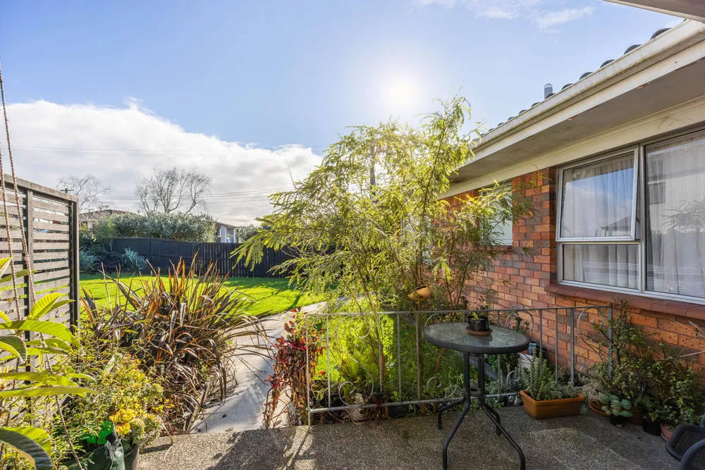 Photos of 2/50 Rutland Road