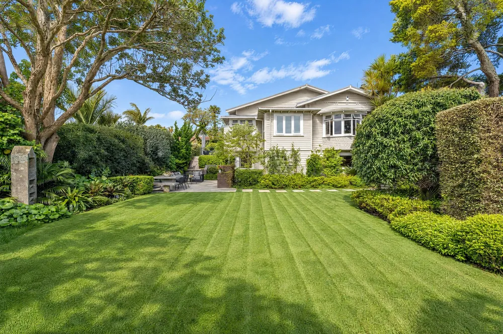 Photos of 9 Hona Avenue