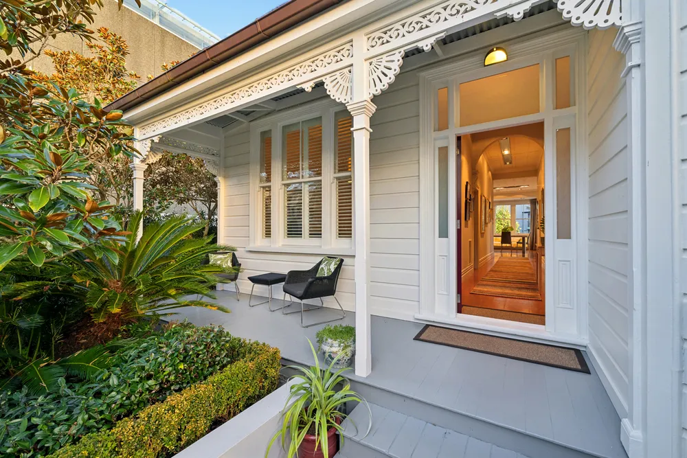 Photos of 43 Birdwood Crescent