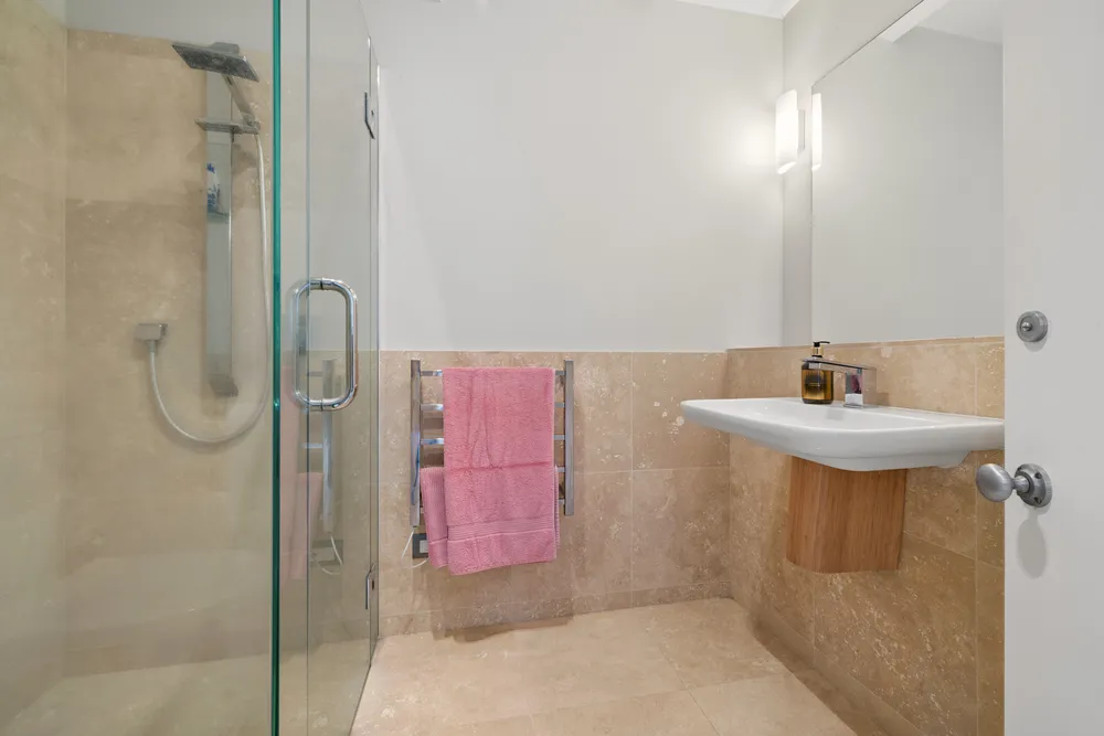 Photos of 43 Birdwood Crescent