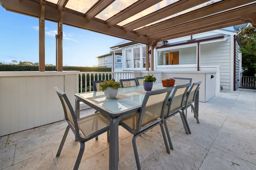 Photos of 43 Birdwood Crescent